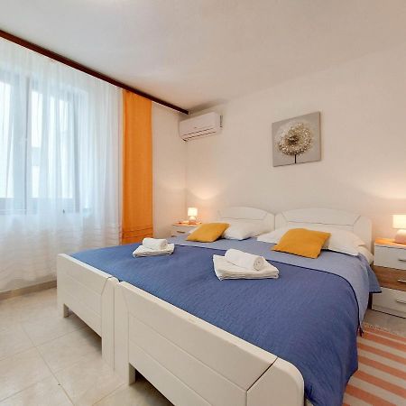 Apartments Ivanka Krk Town Kültér fotó
