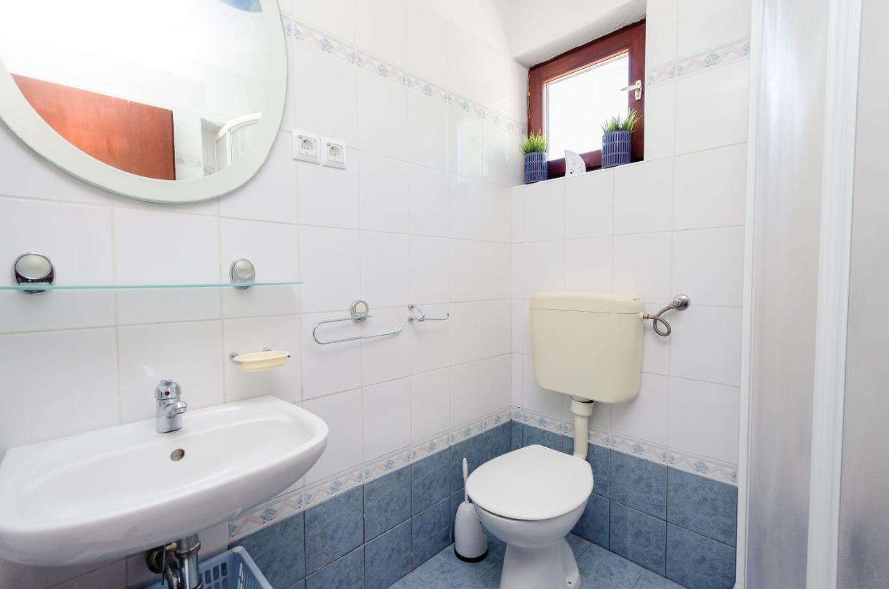 Apartments Ivanka Krk Town Kültér fotó