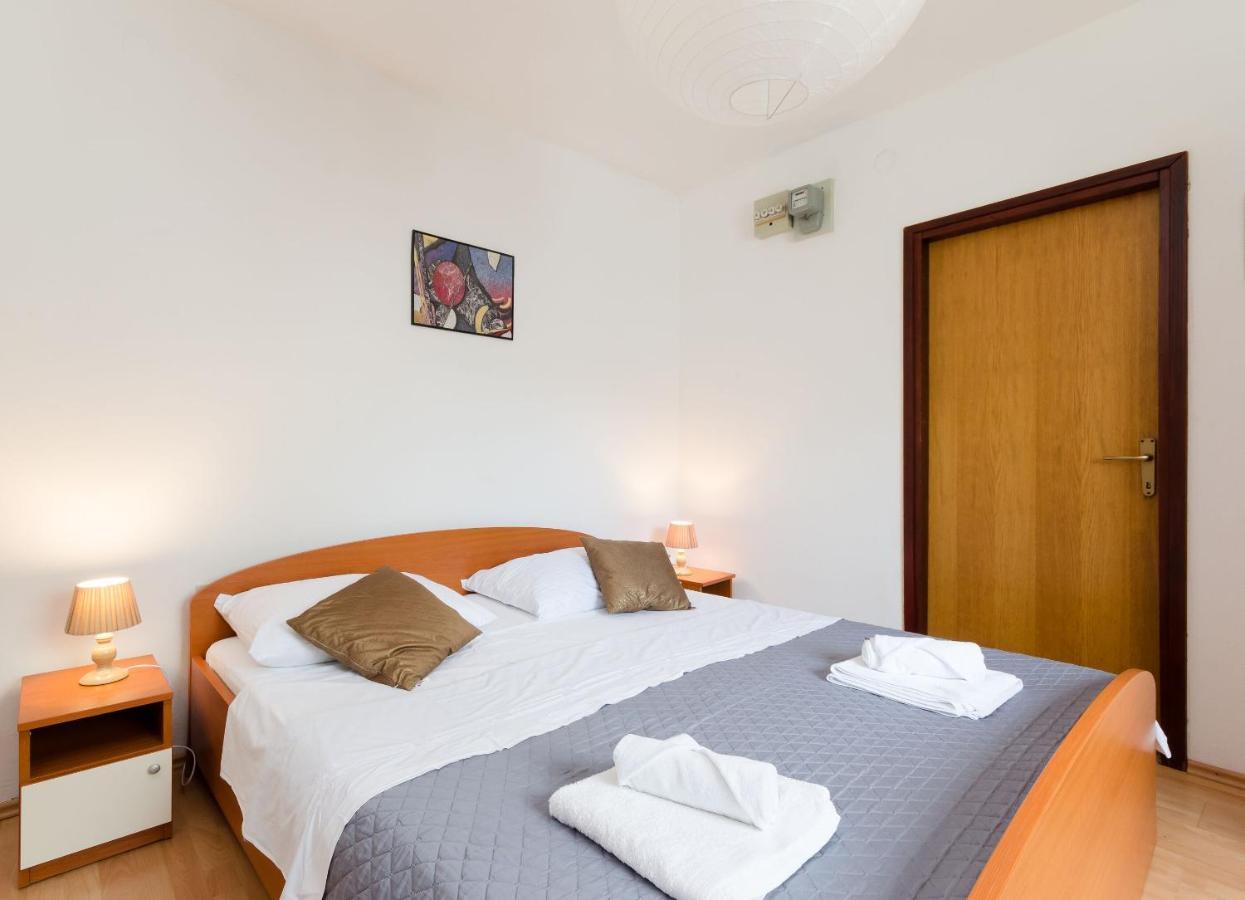 Apartments Ivanka Krk Town Kültér fotó