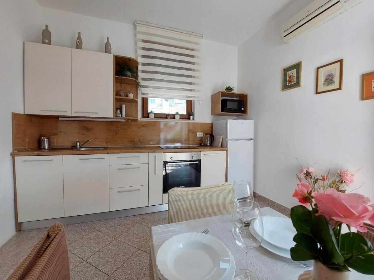 Apartments Ivanka Krk Town Kültér fotó