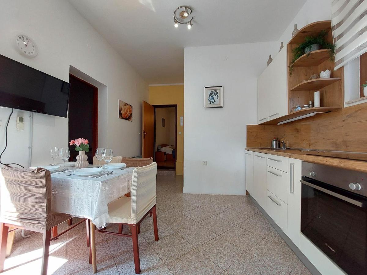 Apartments Ivanka Krk Town Kültér fotó