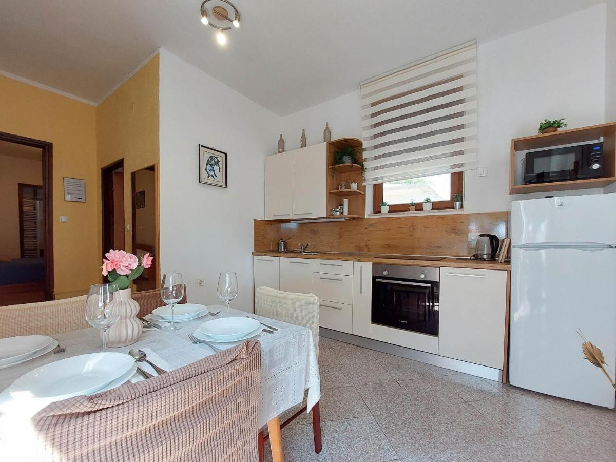 Apartments Ivanka Krk Town Kültér fotó
