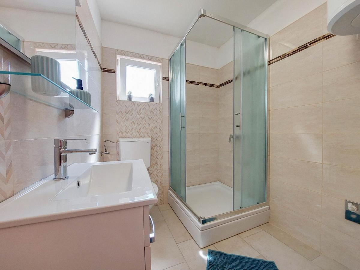 Apartments Ivanka Krk Town Kültér fotó