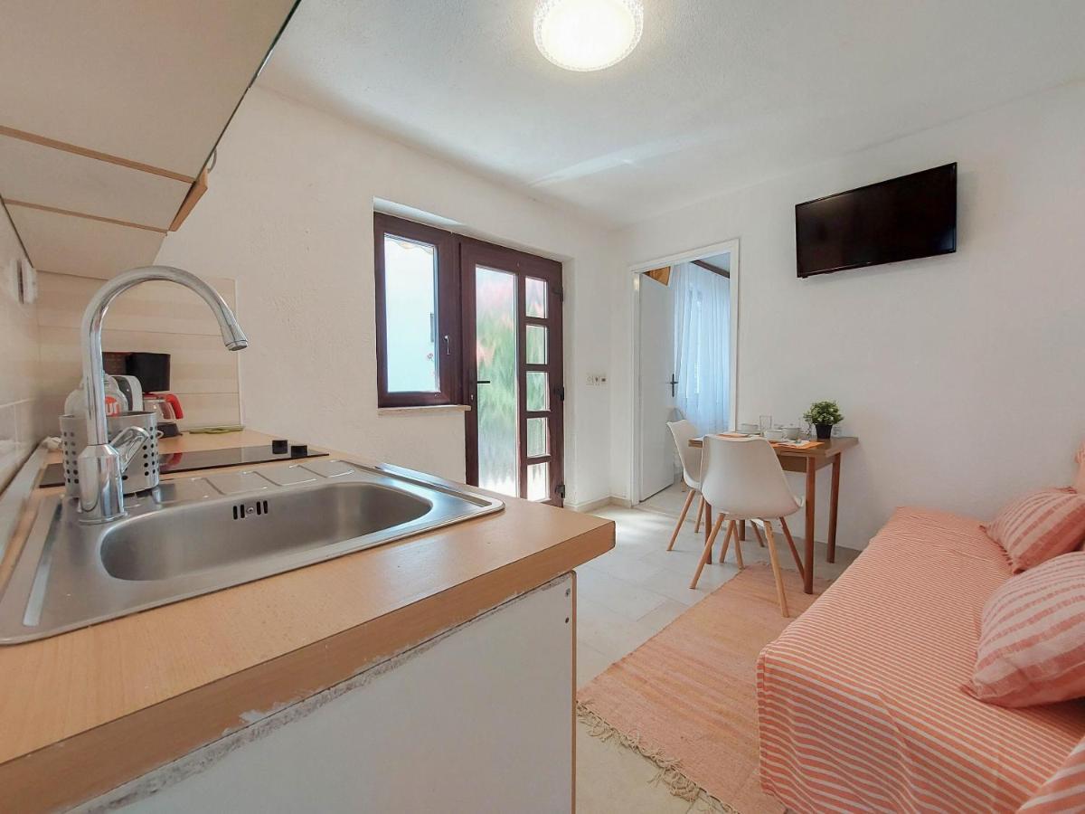 Apartments Ivanka Krk Town Kültér fotó