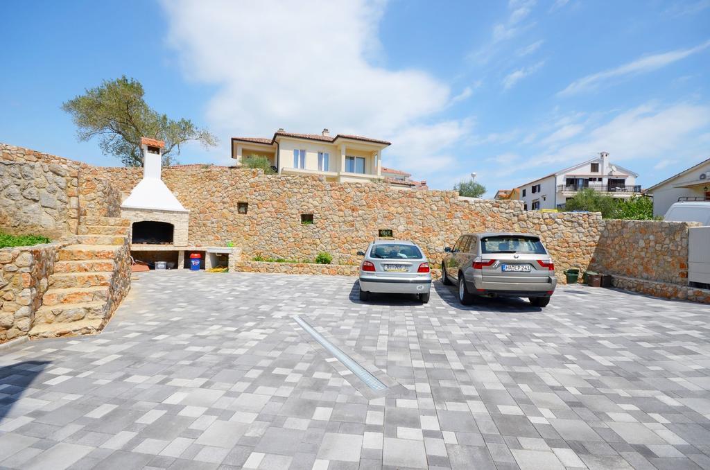 Apartments Ivanka Krk Town Kültér fotó